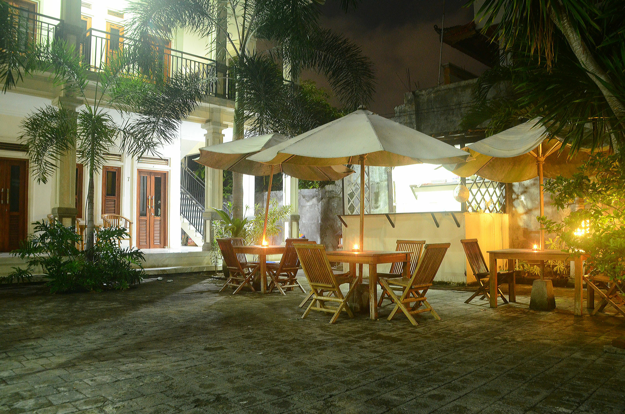 Budget Door Legian Inn Kuta Lombok Eksteriør billede
